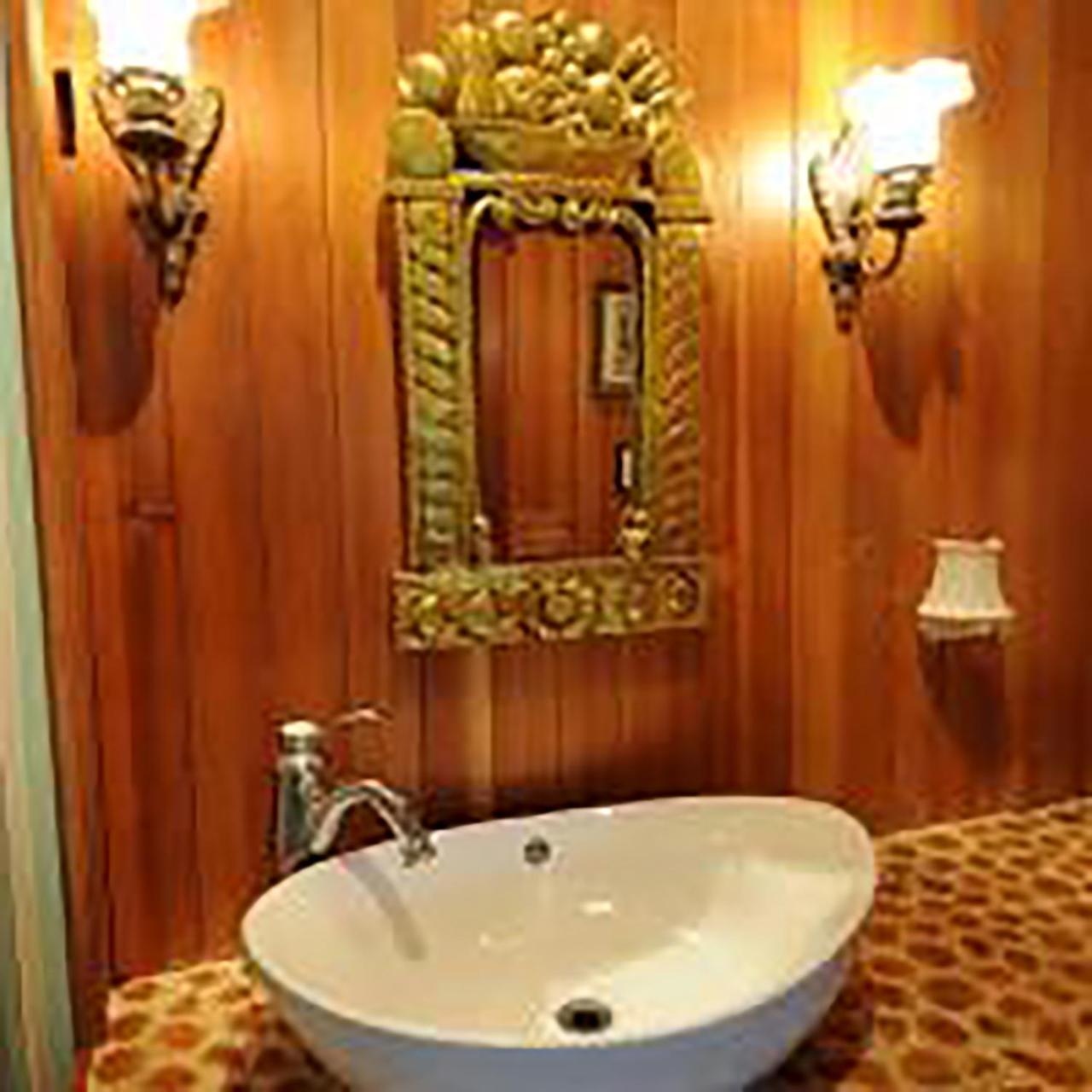 Wedgwood Manor And Glamping Retreat Hotel Crawford Bay Exterior foto