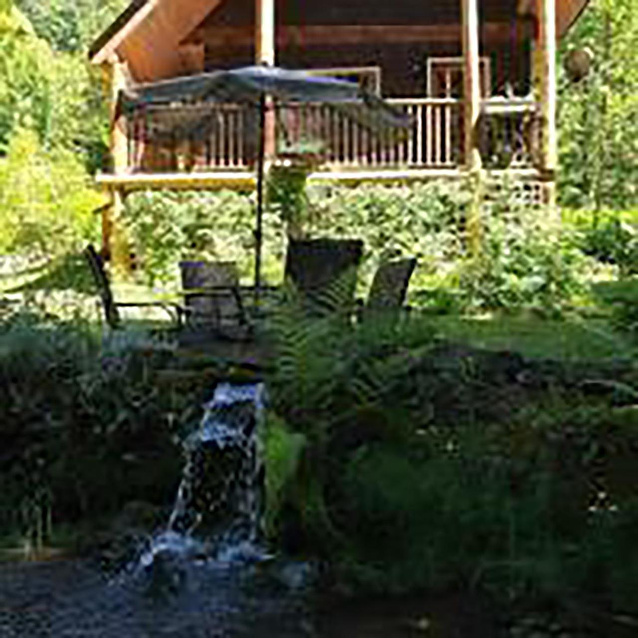 Wedgwood Manor And Glamping Retreat Hotel Crawford Bay Exterior foto
