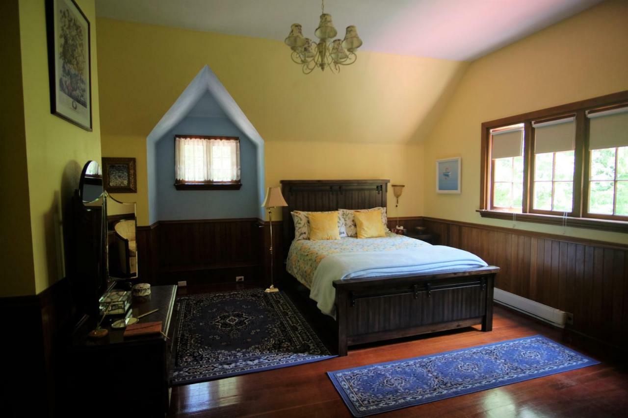 Wedgwood Manor And Glamping Retreat Hotel Crawford Bay Exterior foto